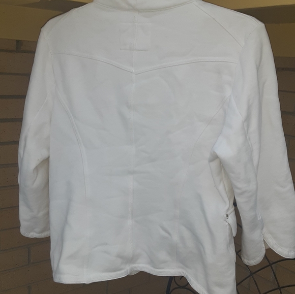 White jacket - Picture 3 of 5